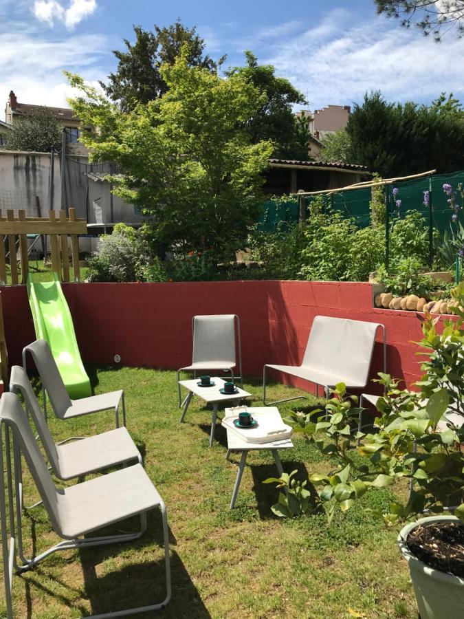 Espace Beleverte Bussiere 1 Tamaris Appartement Meuble De 2 Chambres Oullins Eksteriør bilde