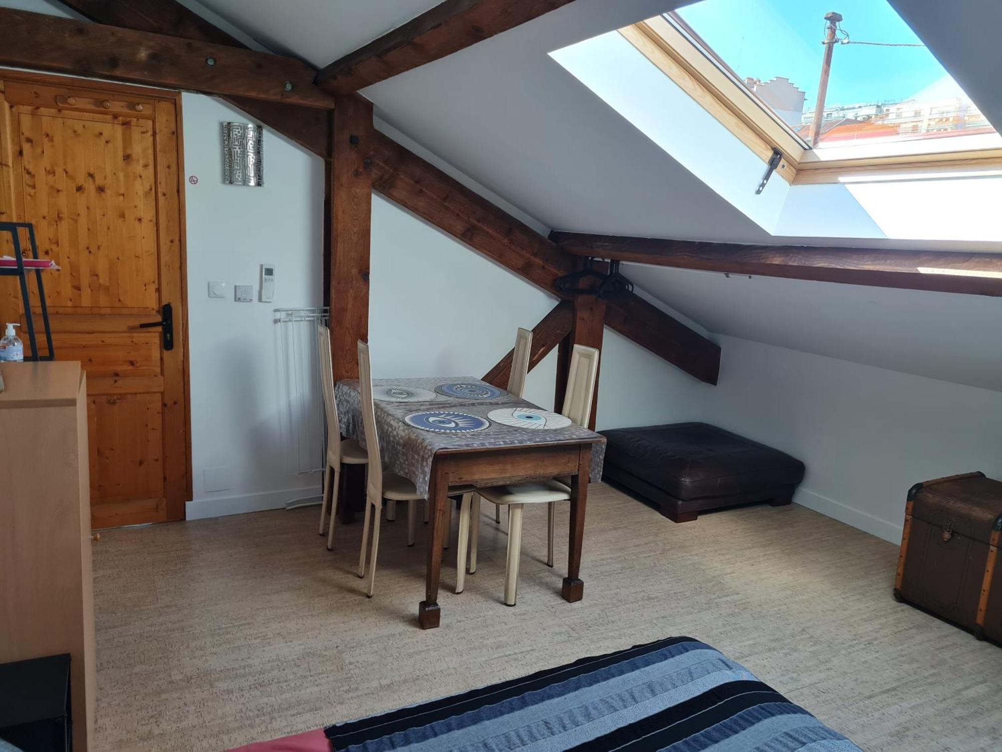 Espace Beleverte Bussiere 1 Tamaris Appartement Meuble De 2 Chambres Oullins Eksteriør bilde