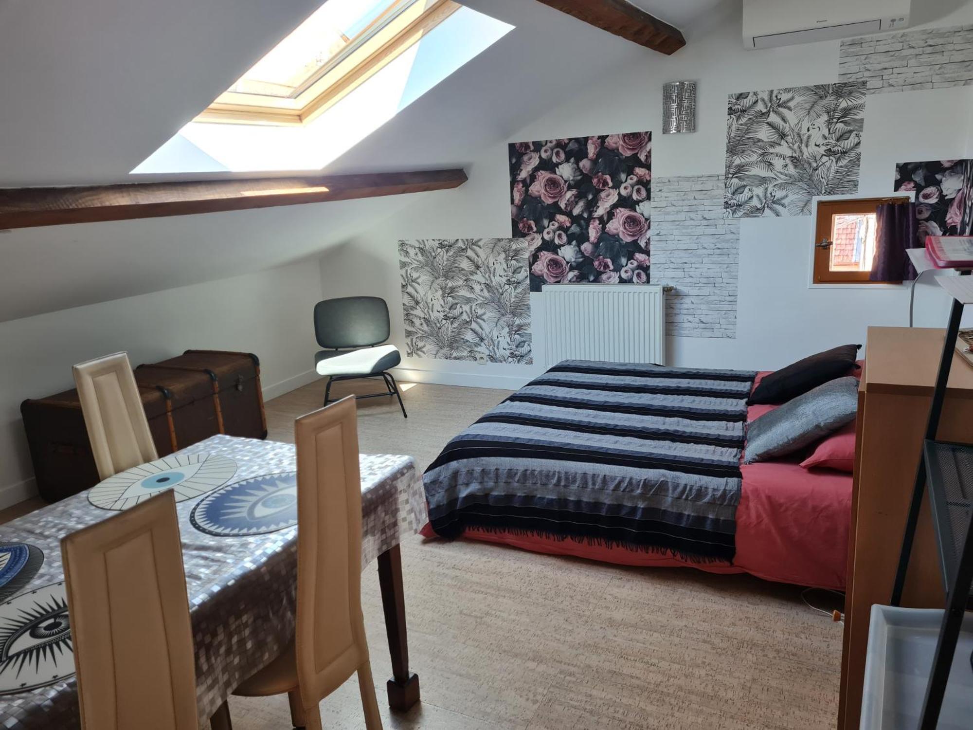 Espace Beleverte Bussiere 1 Tamaris Appartement Meuble De 2 Chambres Oullins Eksteriør bilde